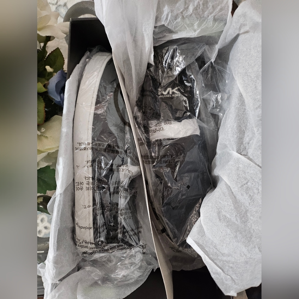 Michael Kors Cal Leather Slip-On Sneaker - Picture 2 of 7